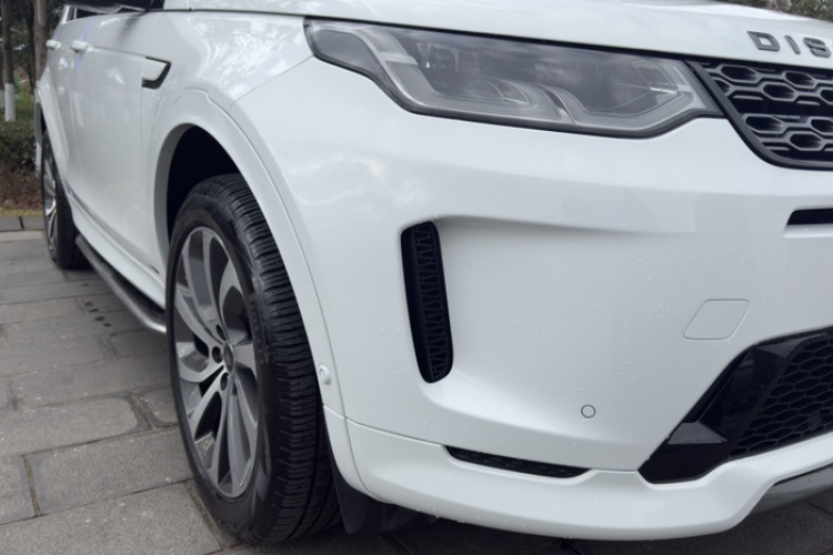 路虎 发现运动版 2020款 249PS R-Dynamic 性能科技版 7座车身外观6006