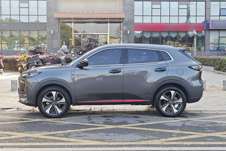 长安CS55PLUS 2022款 第二代 1.5T DCT尊贵型车身外观6005