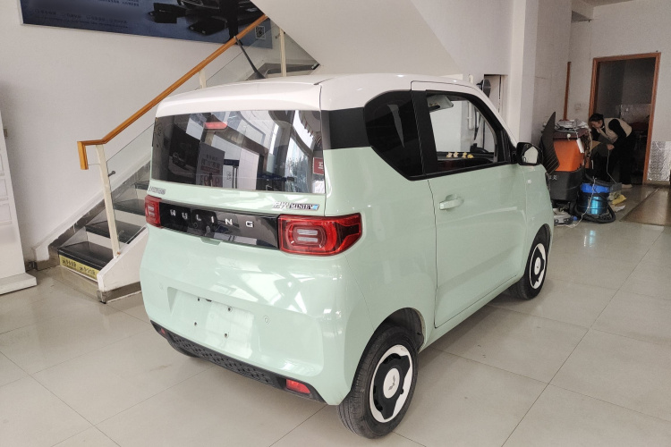 五菱汽车 宏光MINIEV 2021款 马卡龙时尚款 磷酸铁锂车身外观6005