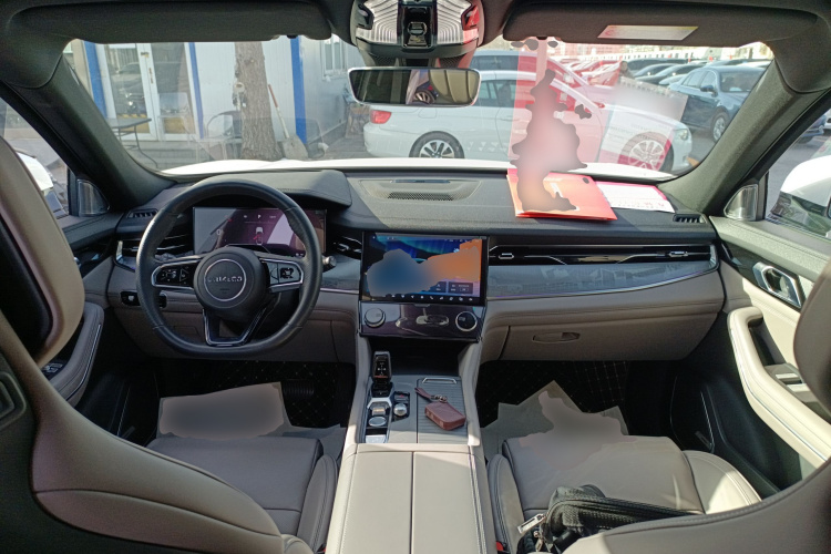 领克09 EM-P 2023款 2.0TD EM-P 远航版PM 七座中控内饰7002