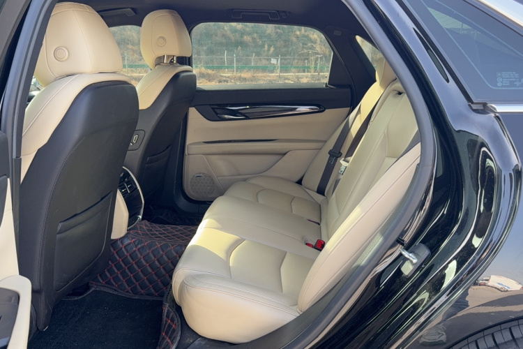 凯迪拉克CT6 2021款 28T 时尚型中控内饰7002