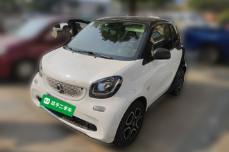 smart fortwo 2018款 0.9T 66千瓦硬顶先锋版 国V