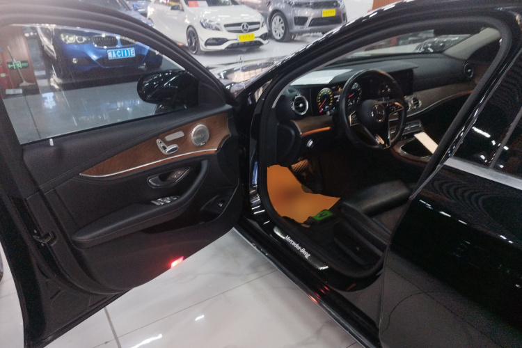 奔驰E级 2021款 改款 E 260 L中控内饰20