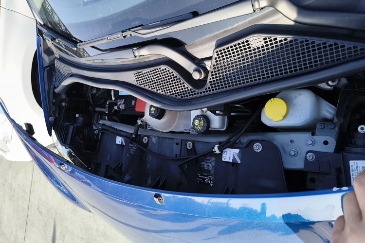 smart forfour 2016款 1.0L 52千瓦激情版局部细节24