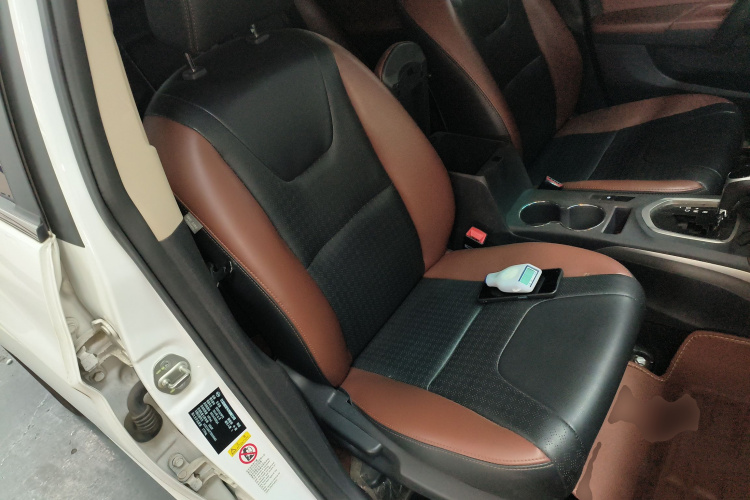 比亚迪G5 2014款 1.5TID 自动旗舰型局部细节41