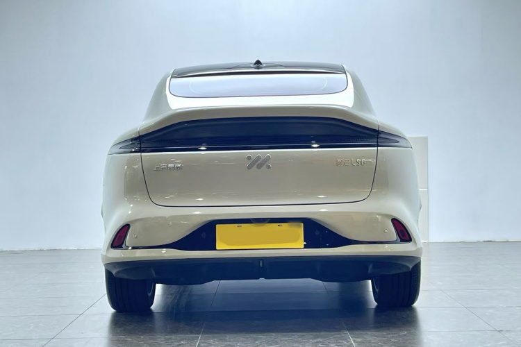 智己汽车 智己LS6 2025款 灵蜥智驾版车身外观6