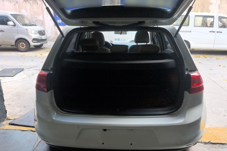 大众 高尔夫 2016款 1.6L 自动舒适型机舱底盘23