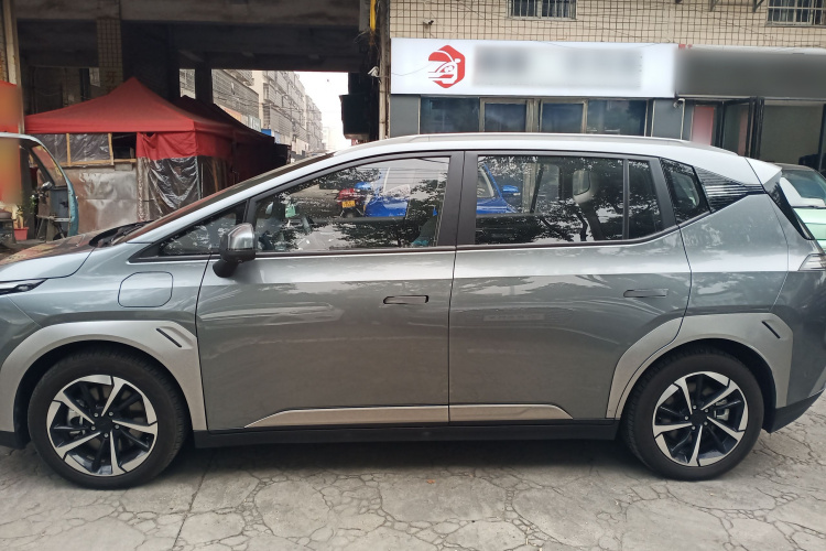 埃安 AION Y 2024款 Plus 510 智驾版车身外观4