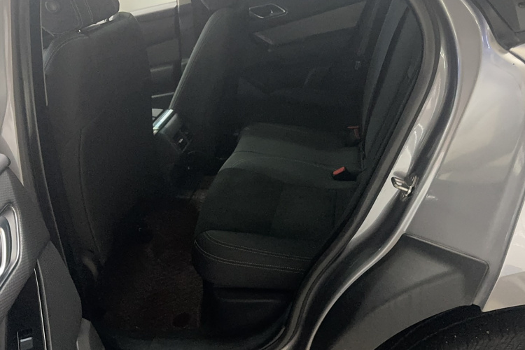 路虎 揽胜星脉 2020款 P250中控内饰7001