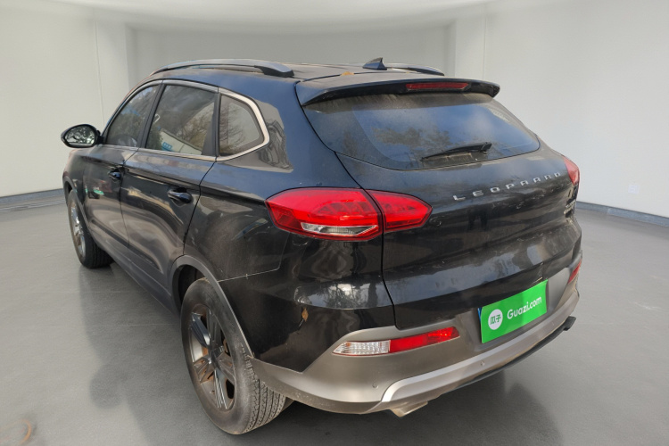 猎豹汽车 猎豹CS10 2017款 2.0T 自动都市型车身外观5