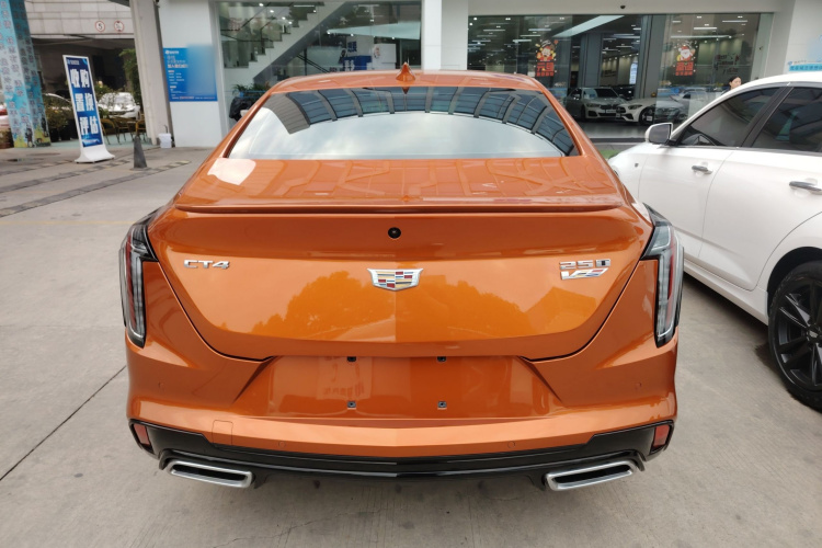 凯迪拉克CT4 2023款 25T 豪华型车身外观6