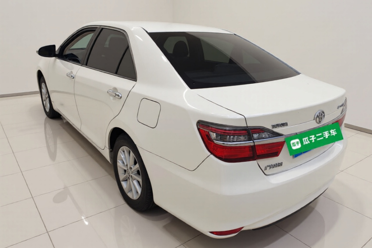 丰田 凯美瑞 2016款 2.0G 十周年纪念领先版车身外观5