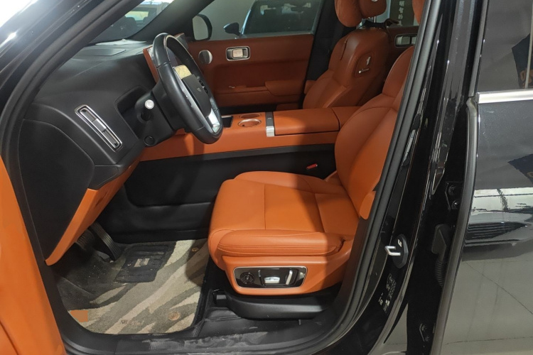 理想汽车 理想L7 2023款 Max中控内饰19