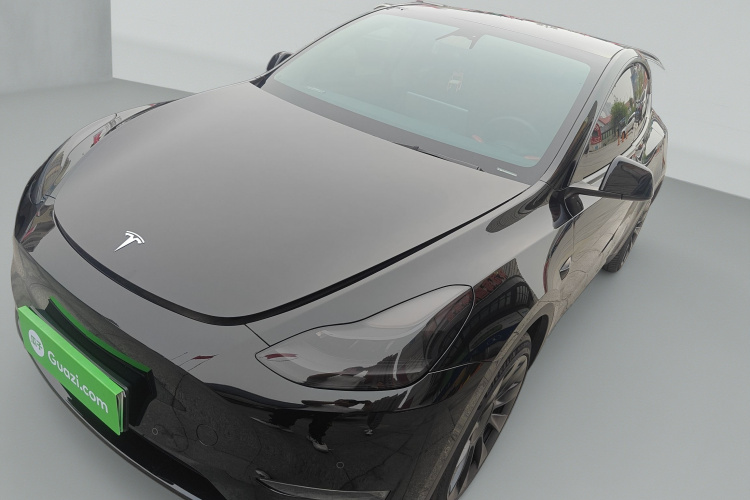 特斯拉 Model Y 2022款 改款 长续航全轮驱动版车身外观1