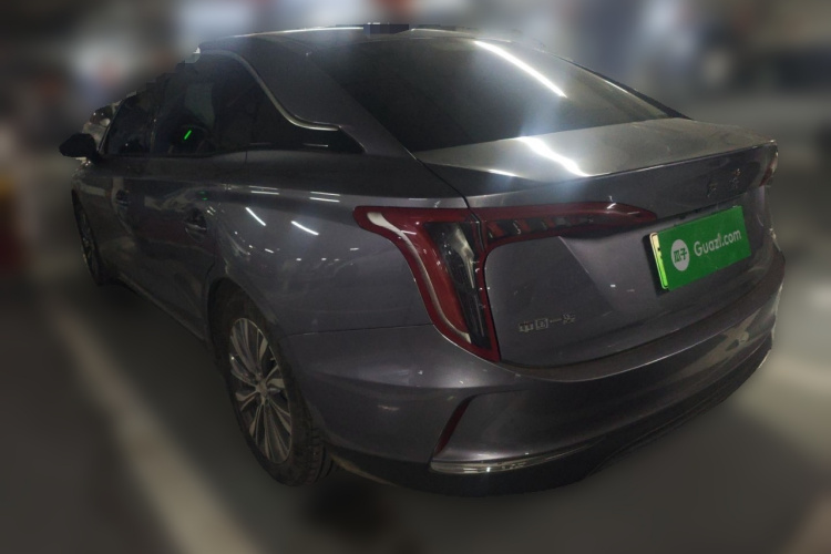 红旗E-QM5 2023款 560km PLUS车身外观5