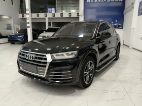 奥迪Q5L 2018款 40 TFSI 荣享时尚型 国V