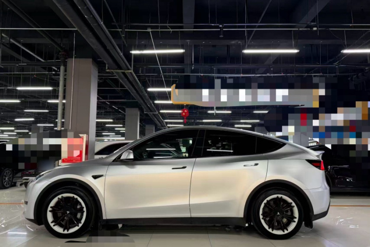 特斯拉 Model Y 2023款 后轮驱动版车身外观6004