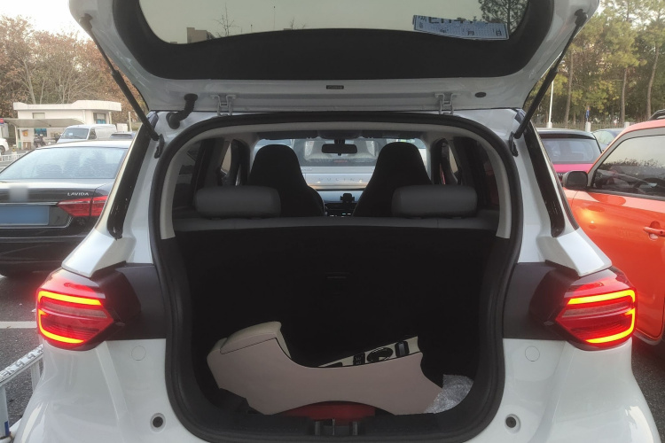 零跑汽车 零跑T03 2025款 310舒享版机舱底盘23