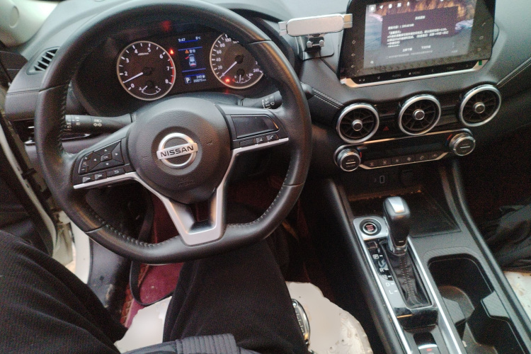 日产 轩逸 2022款 1.6L XL CVT悦享版中控内饰12