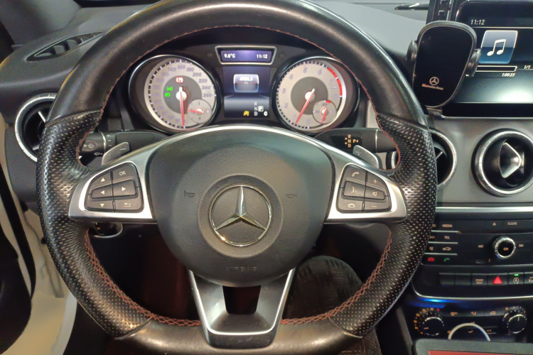 奔驰CLA 2016款 CLA 220 4MATIC局部细节13