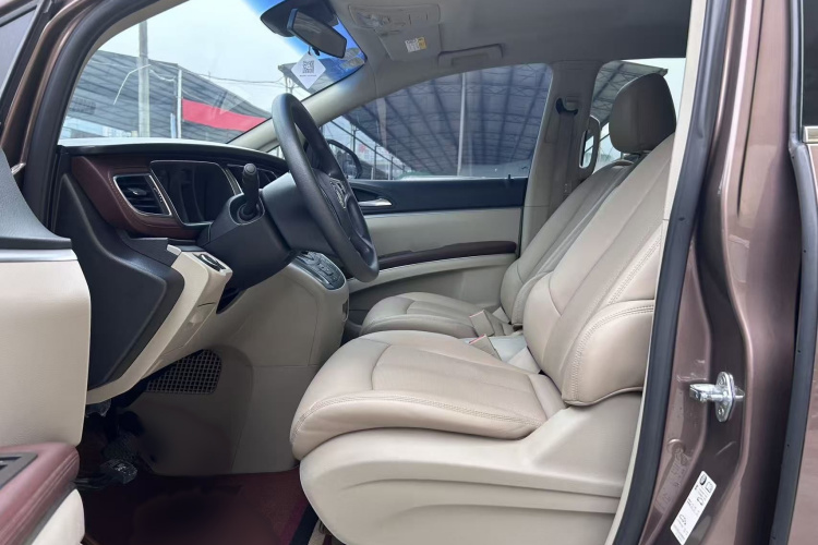 别克GL8 2018款 28T 舒适型 国VI车身外观6008