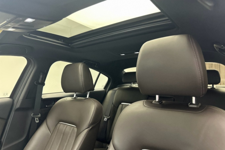 马自达 阿特兹 2020款 2.5L 蓝天尊崇版中控内饰7002