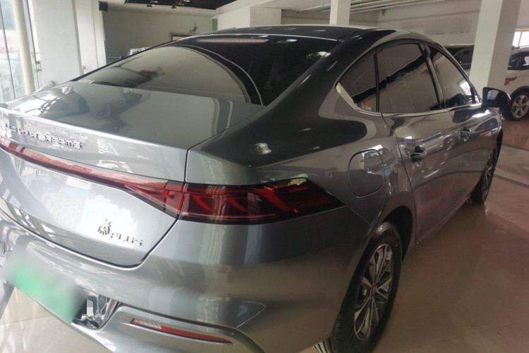 比亚迪 秦PLUS 2024款 荣耀版 DM-i 55KM领先型车身外观7