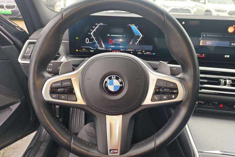 宝马3系 2023款 330i M运动曜夜套装局部细节13