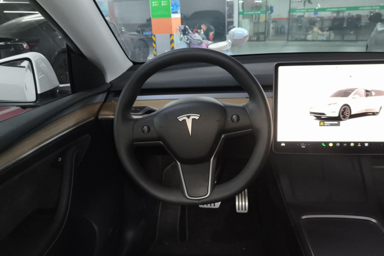 特斯拉 Model Y 2022款 Performance高性能全轮驱动版中控内饰13