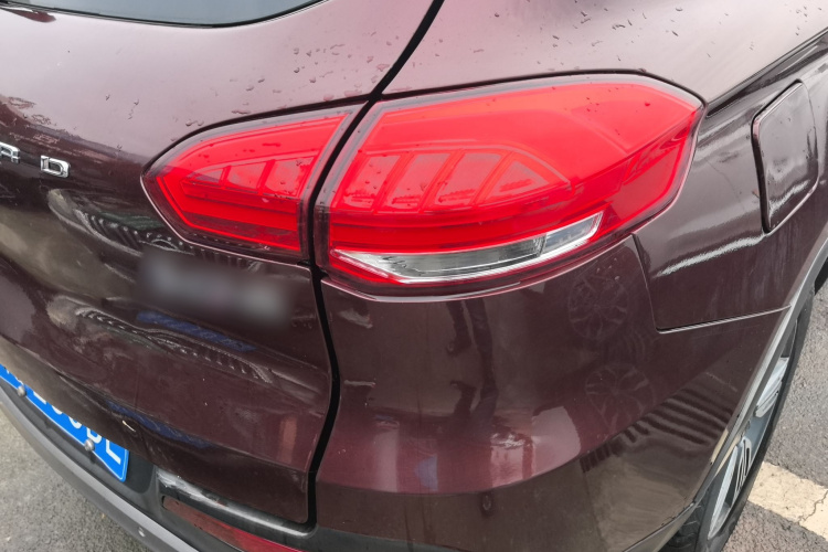 猎豹汽车 猎豹CS10 2017款 1.5T 手动尊贵型车身外观9