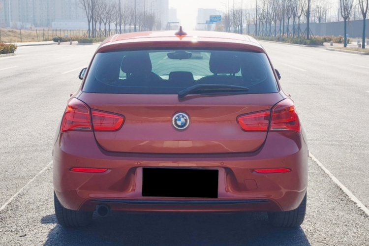 宝马1系(进口) 2018款 118i 运动设计套装车身外观6001