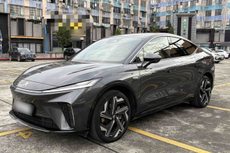 飞凡汽车 飞凡R7 2023款 后驱屏霸版