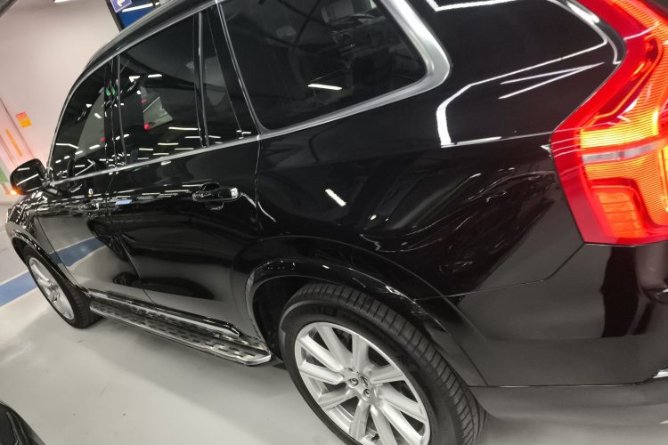 沃尔沃XC90 2019款 T5 智逸版 7座 国V车身外观4