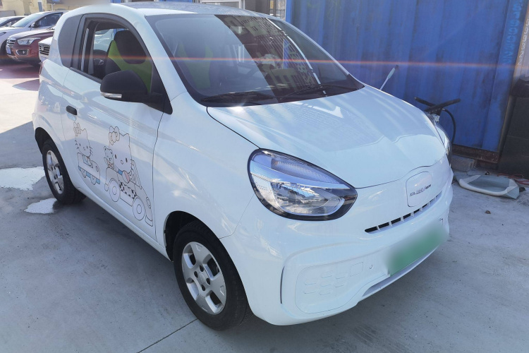 荣威 科莱威CLEVER 2021款 302km全能版车身外观3