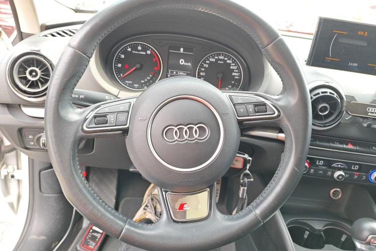 奥迪A3 2016款 Limousine 35 TFSI 风尚型局部细节13