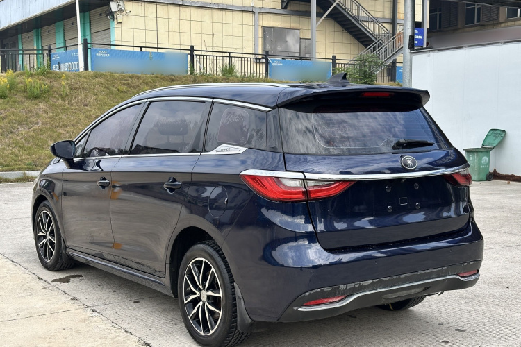 比亚迪 宋MAX 2018款 1.5T 自动智联精英型 6座车身外观6004