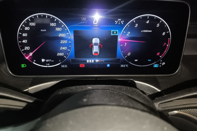 奔驰C级 2023款 C 260 L 运动版局部细节14