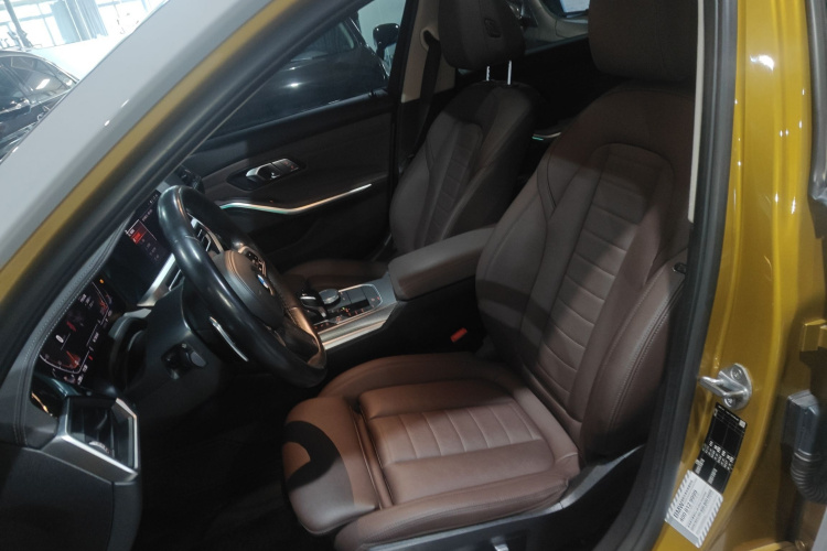 宝马3系 2020款 325Li M运动曜夜套装中控内饰19