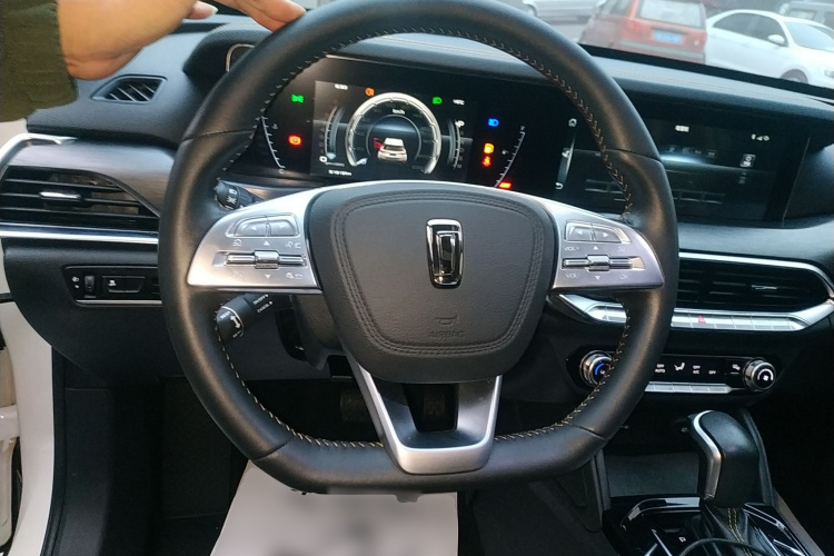 奔腾T77 2019款 230 TID 自动豪华型 国VI局部细节13