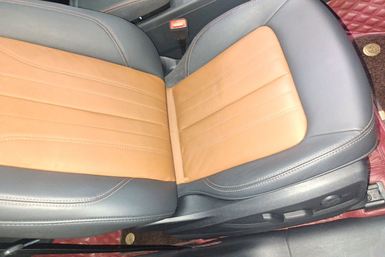 奥迪Q5L 2020款 改款 40 TFSI 荣享时尚型局部细节41