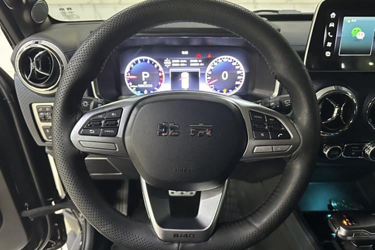 北京BJ40 2024款 2.0T 城市猎人荣耀版中控内饰7006