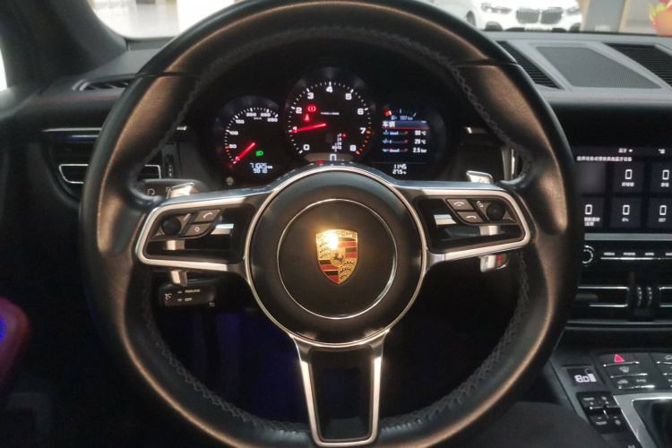 保时捷 2018款 Macan 2.0T中控内饰13