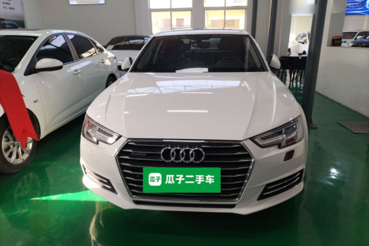 奥迪A4L 2017款 40 TFSI 时尚型车身外观2
