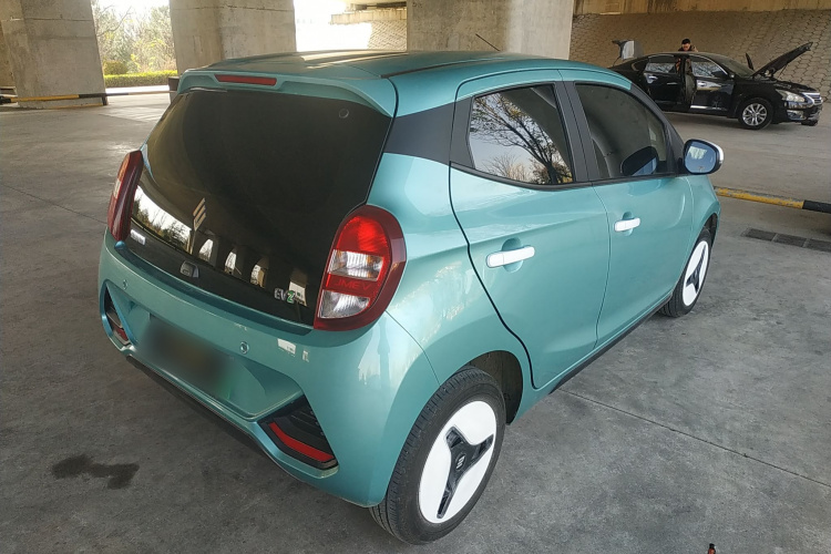 江铃集团新能源 易至EV2 2024款 201km 舒适型车身外观7