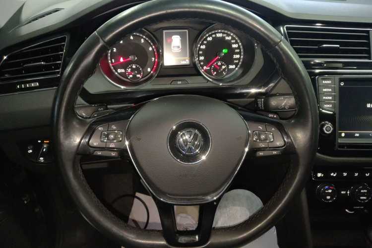 大众 途观L 2017款 330TSI 自动两驱豪华版局部细节13