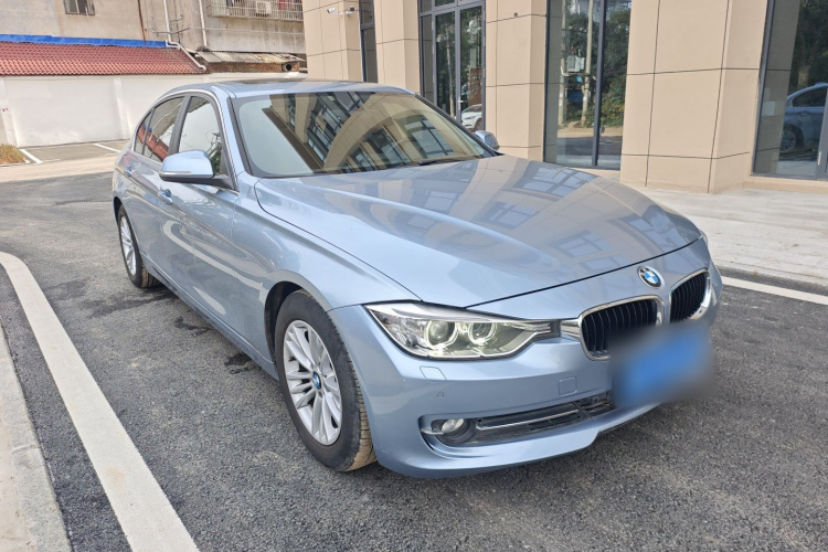 宝马3系 2015款 320Li 超悦版时尚型车身外观3