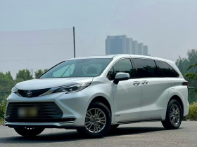 丰田 格瑞维亚 2022款 2.5L混动 旗舰版