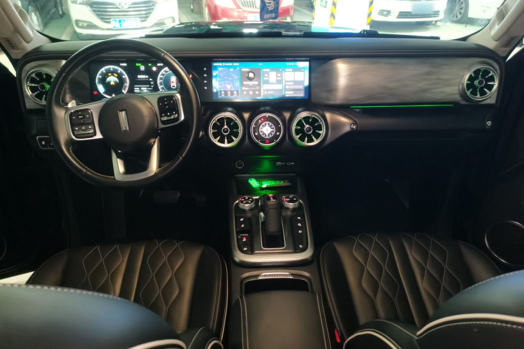 坦克300 2021款 越野版 2.0T 挑战者中控内饰7002