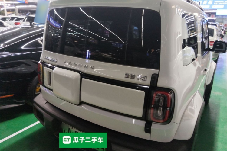 宝骏悦也 2023款 智尊版车身外观6004