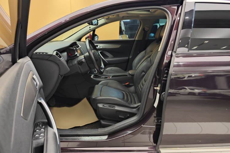 DS 5LS 2016款 1.6T 豪华版THP160车身外观6006